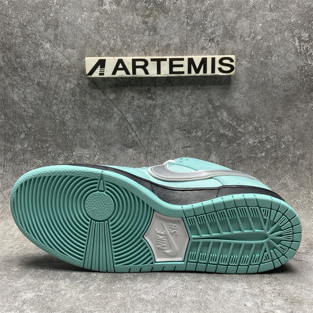 Nike SB Dunk Low green