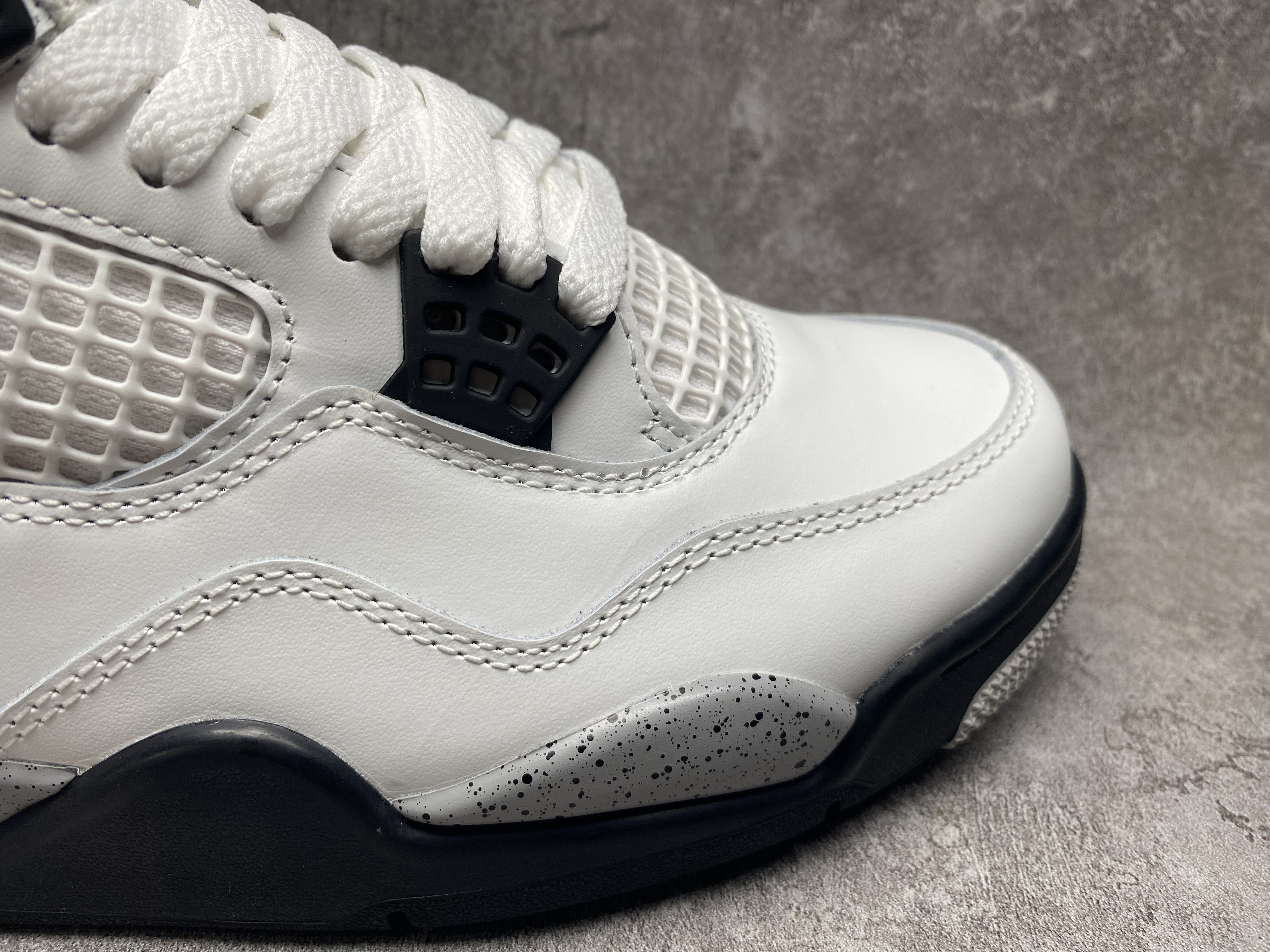 UA Air Jordan 4 Retro