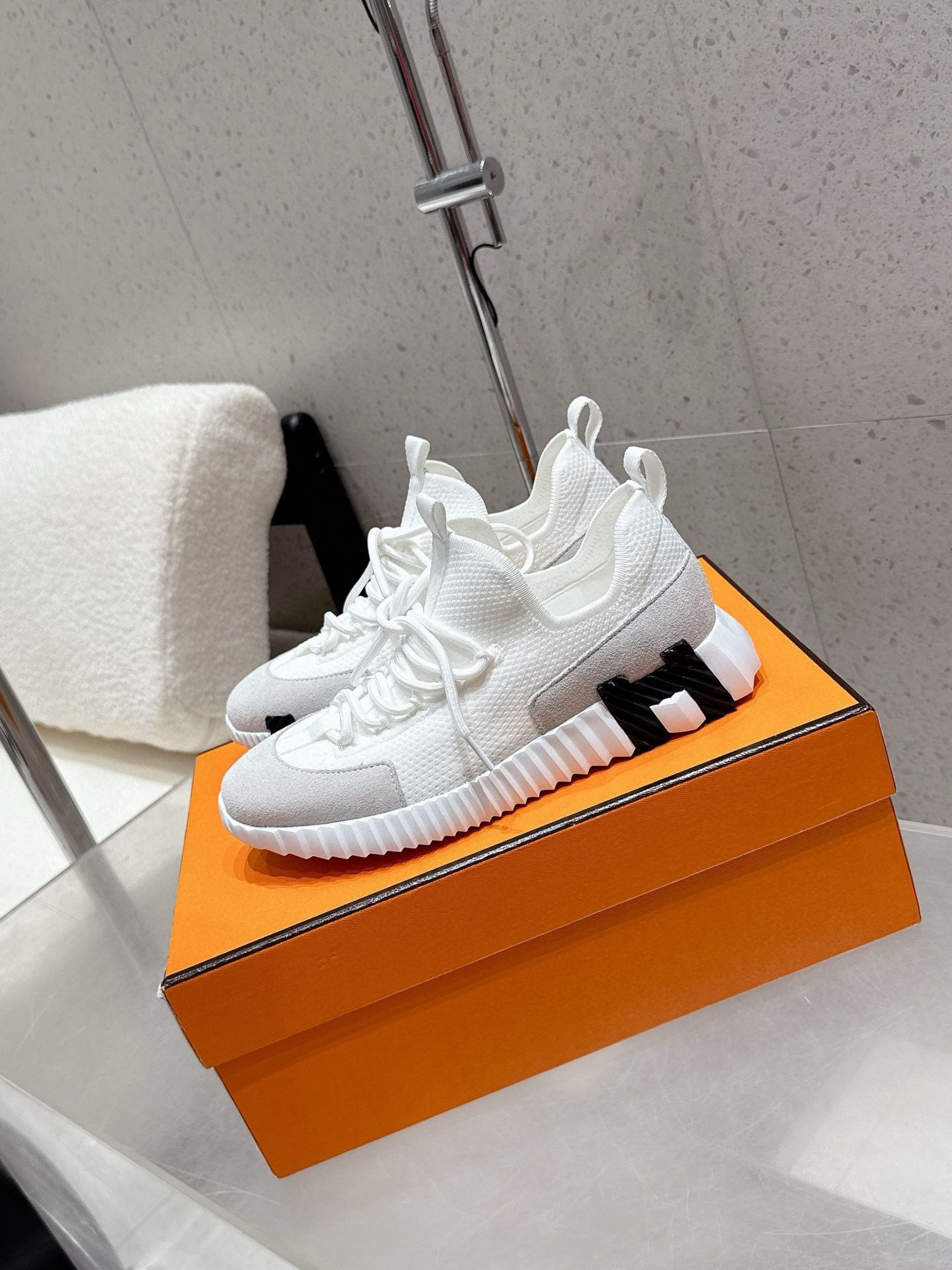 ua H**mes lift slip-on sneaker