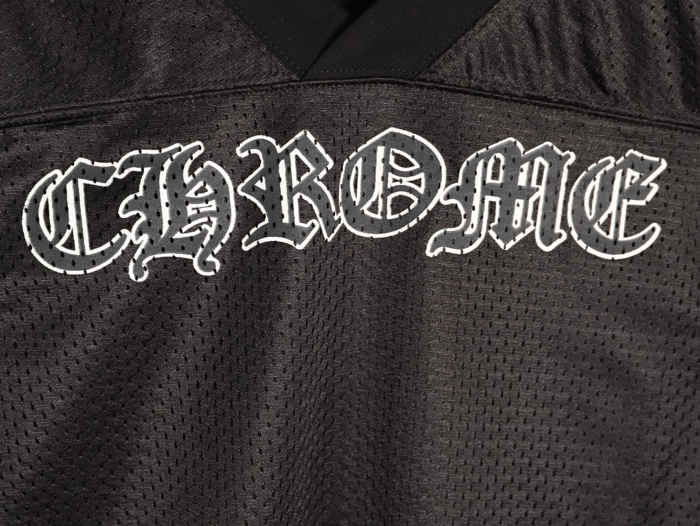 Ch**me He**ts 25fw long-sleeved t-shirt