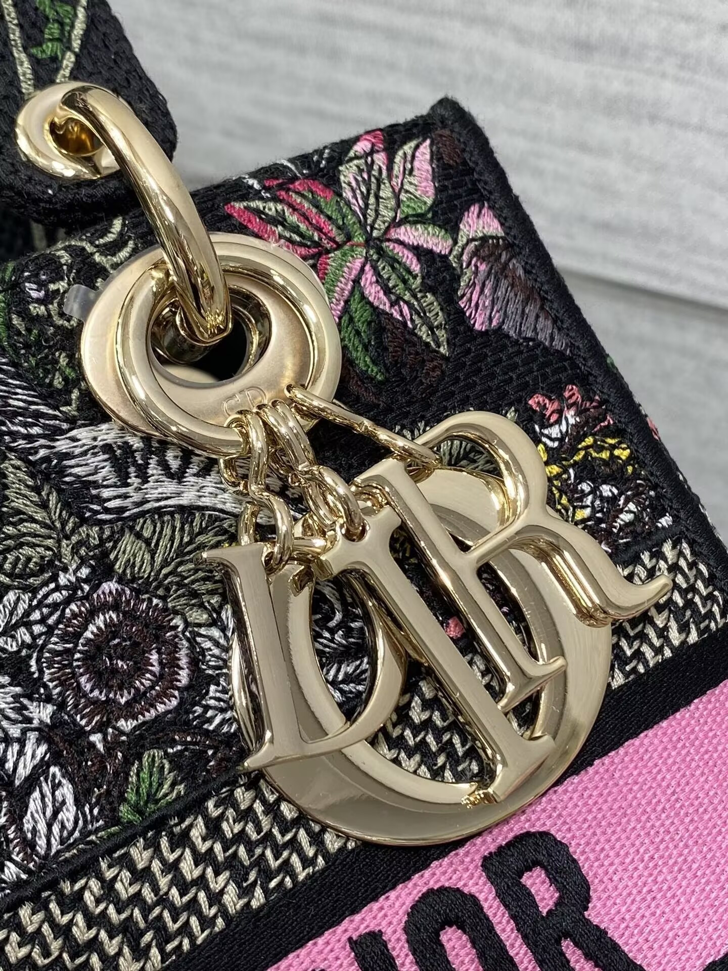 medium D*or lady d-lite bag 24 x 20 x 11 cm