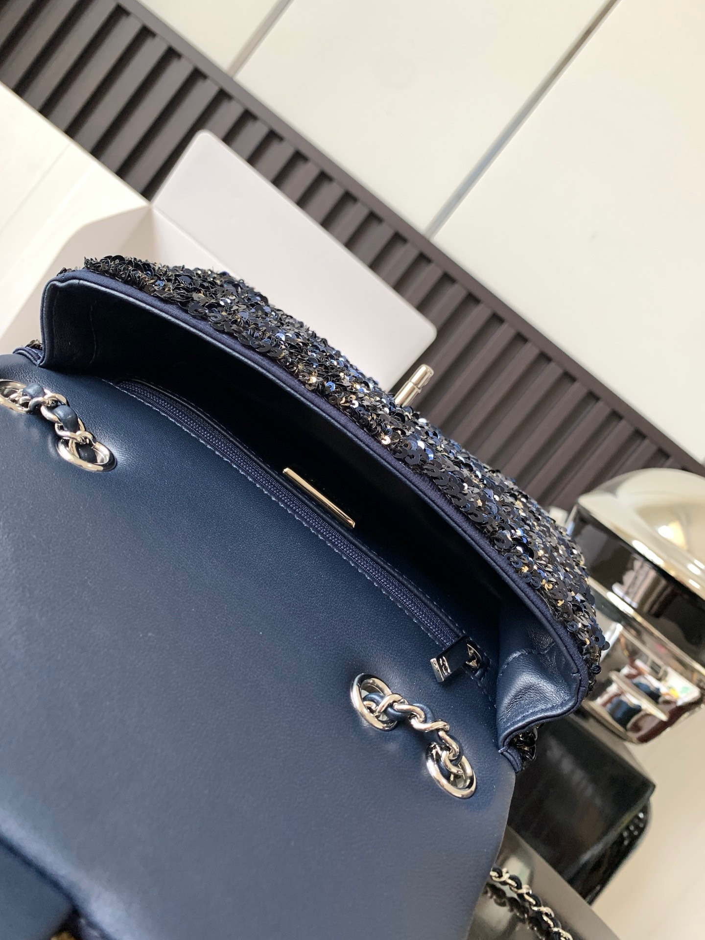 Ch*el mini cf  20x15x7cm