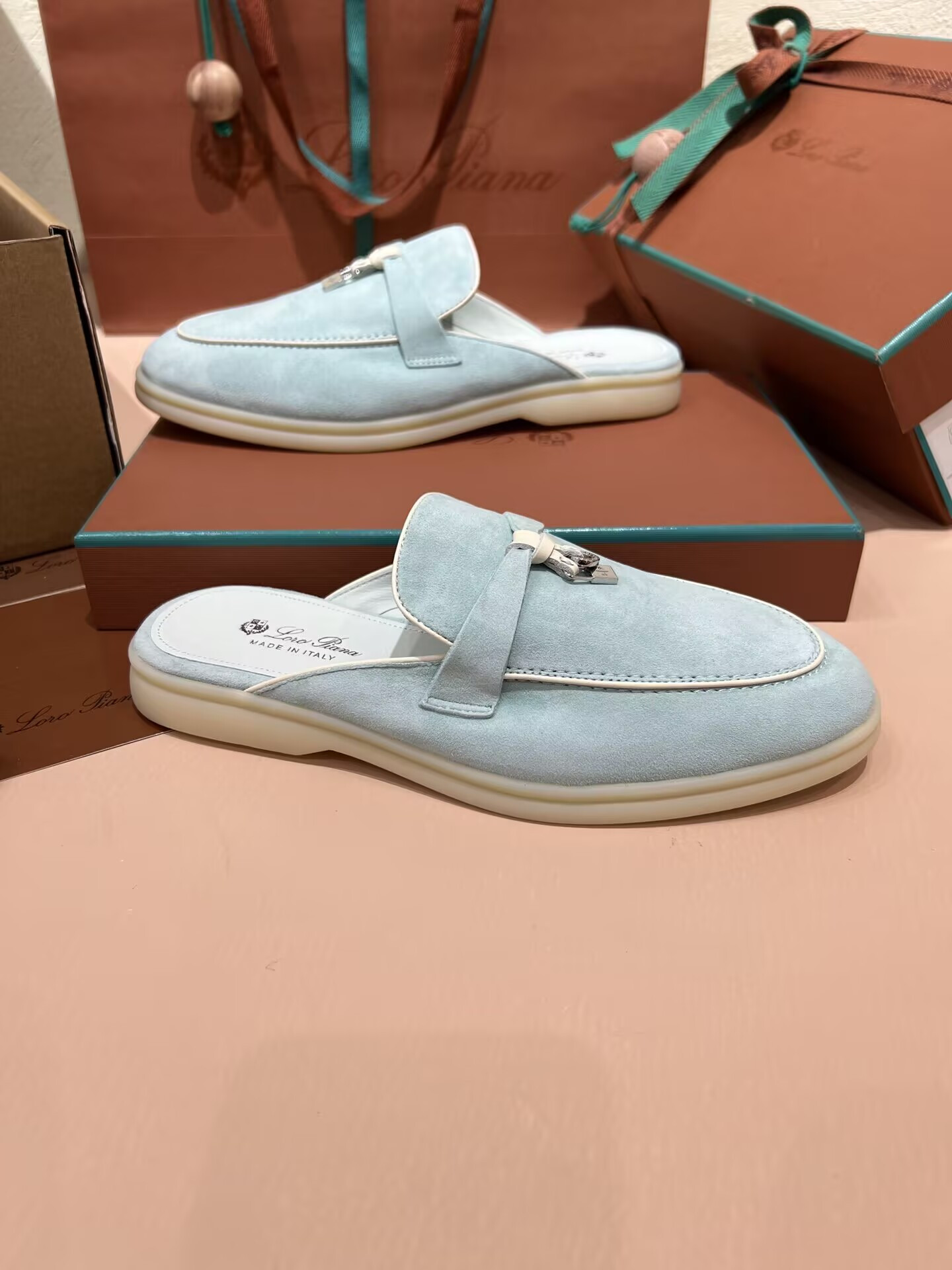 ua L**o p*ana babouche charms walk loafers