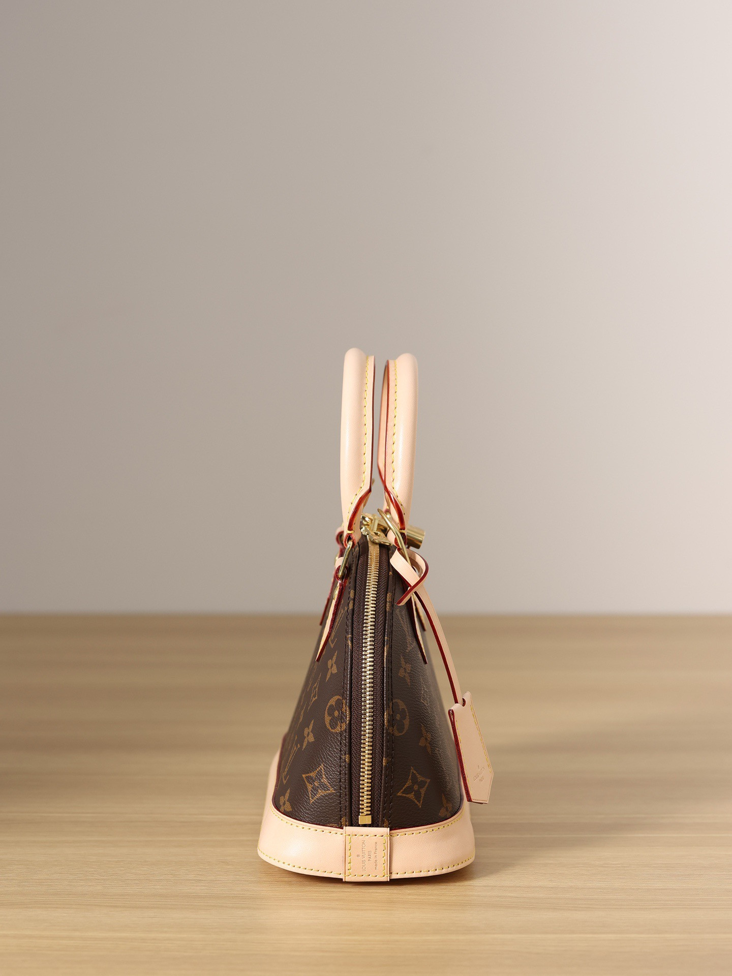 LV  Alma bb M46990   25×19×12cm