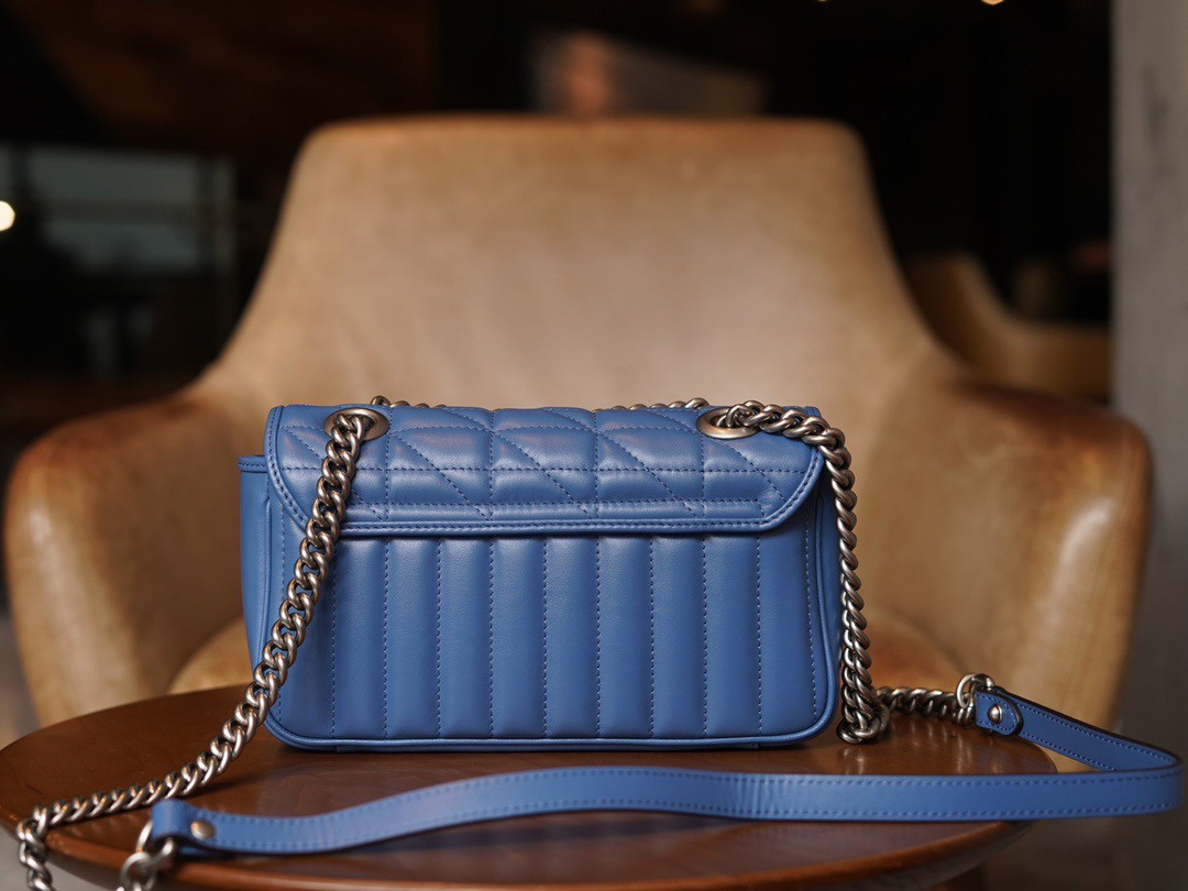 GG Marmont matelassé mini bag 22CM