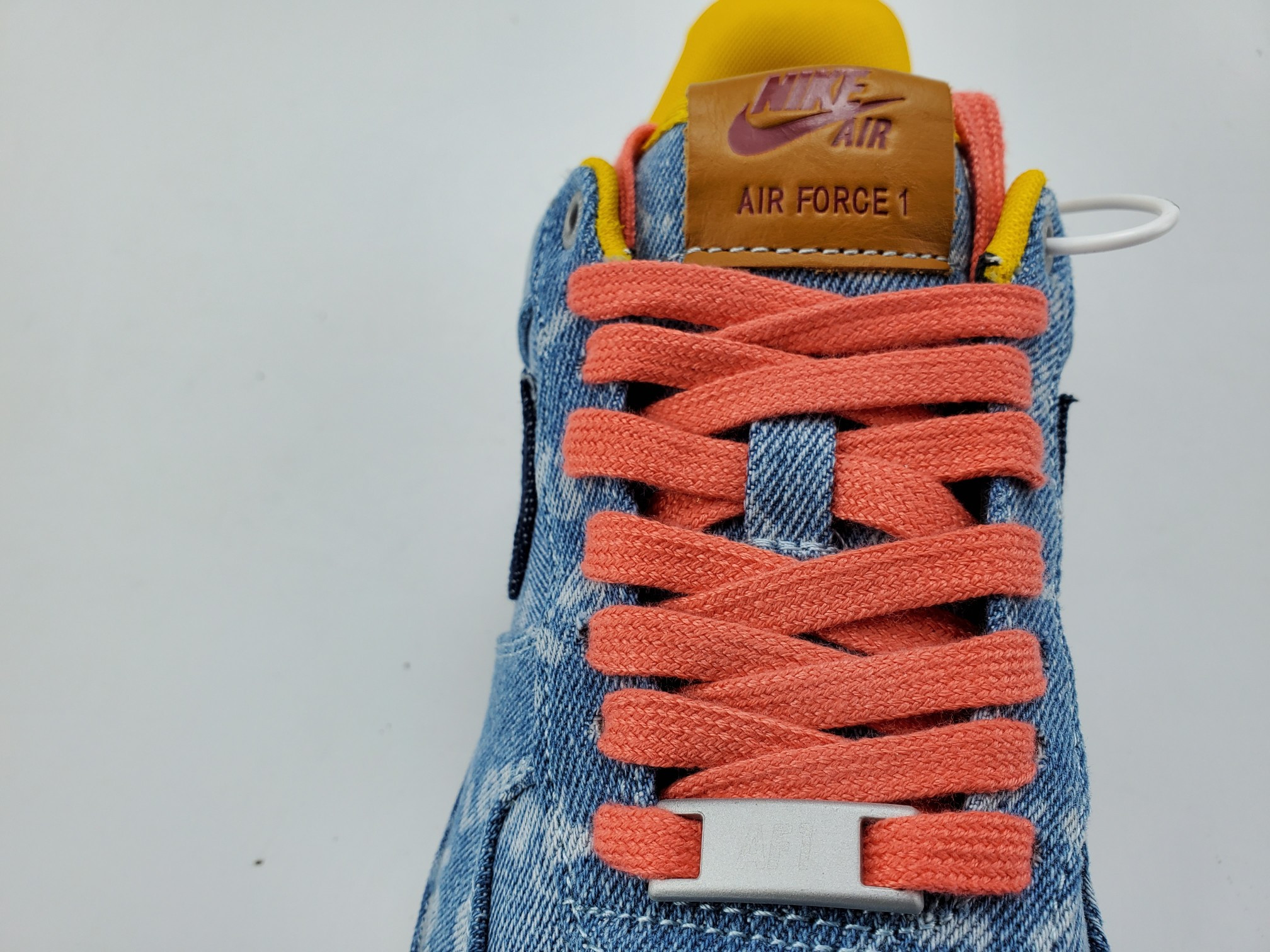 Air Force 1 Low Levi