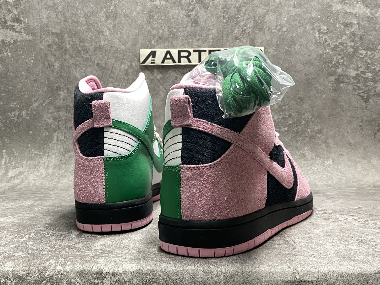 Nike SB Dunk High Invert Celtics