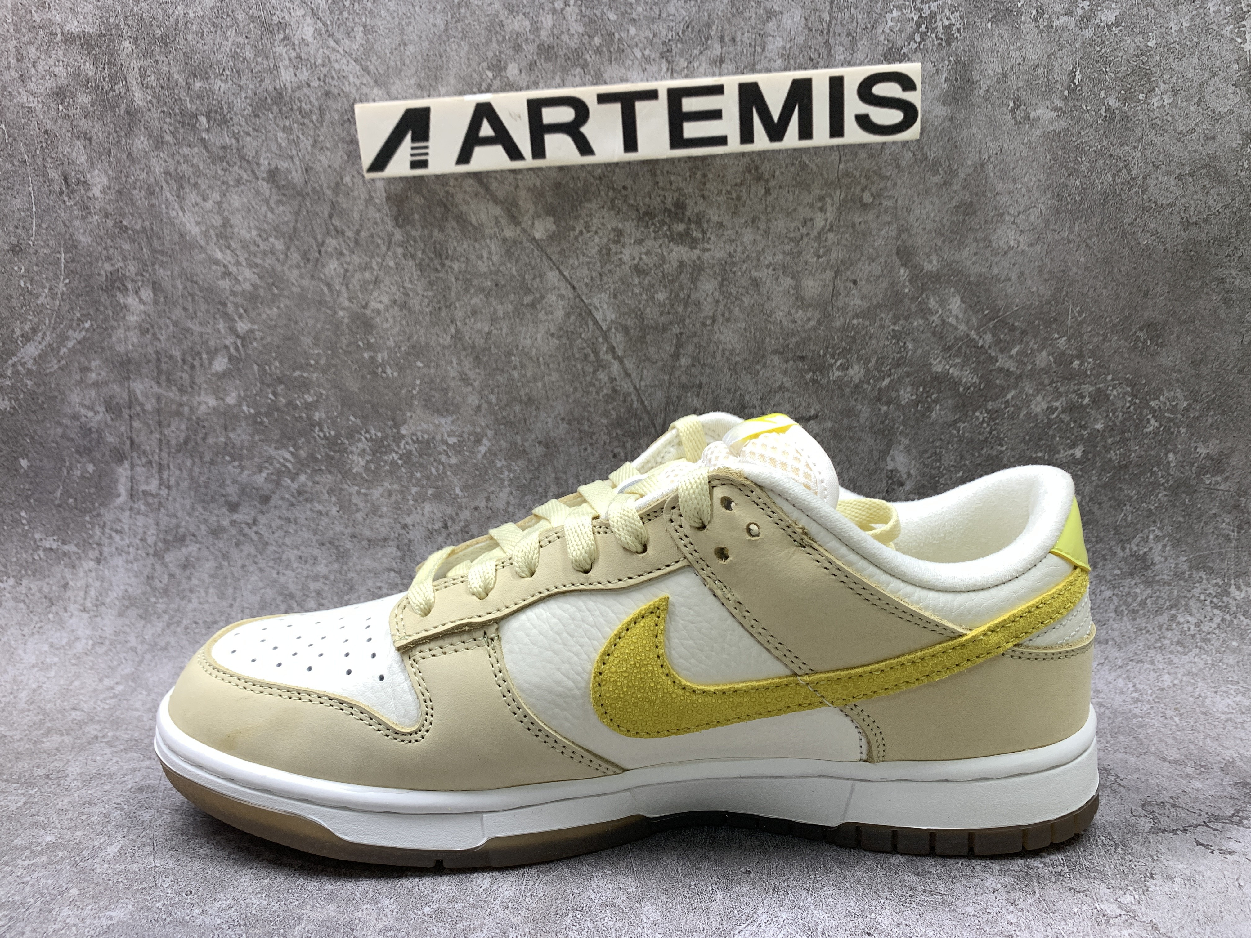 Nike Dunk Low Lemon Drop