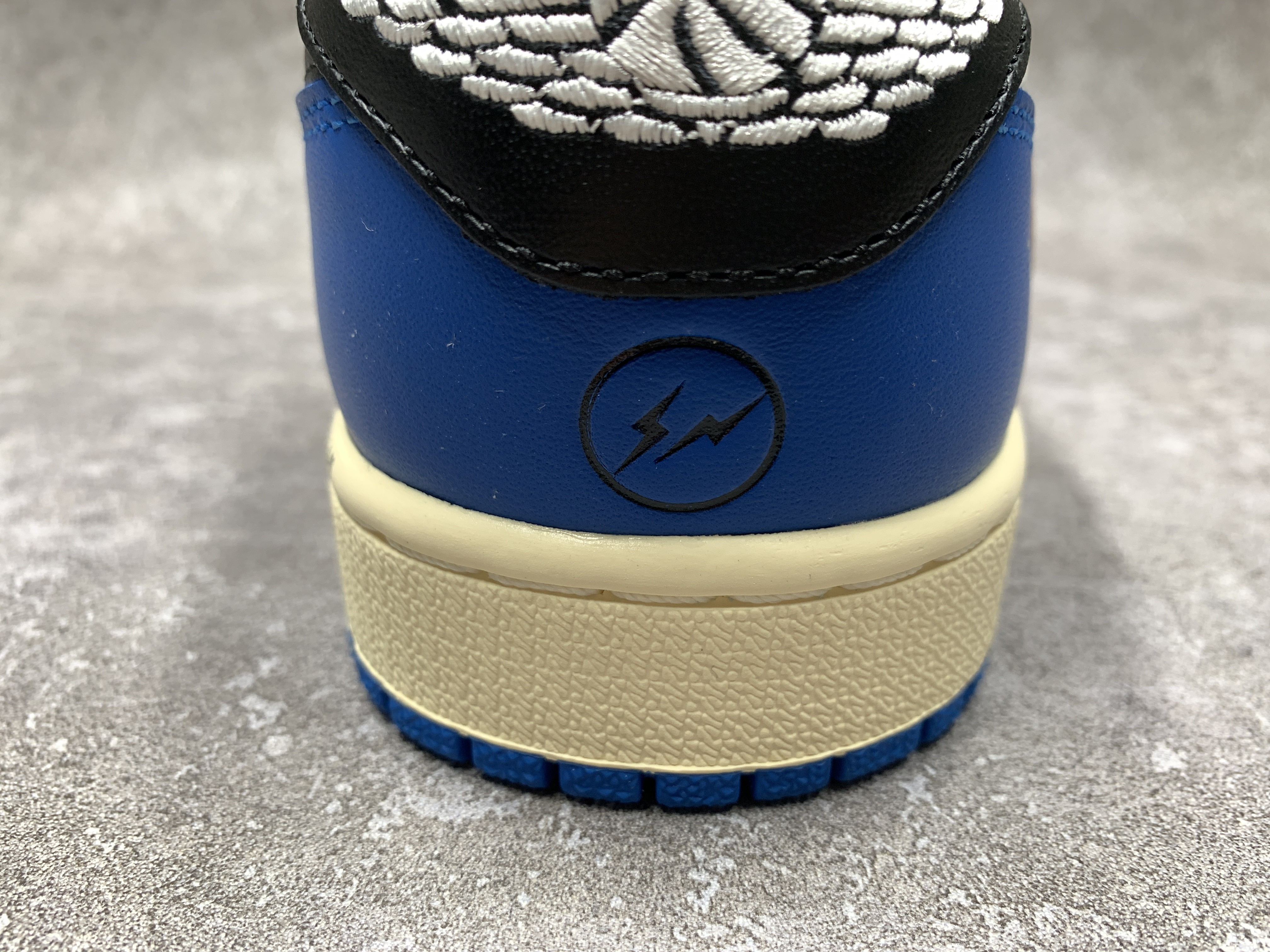 Air Jordan 1 Low Fragment Design x Travis Scott