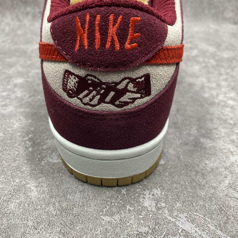 Nike Dunk Low SB X Skate Like a Girl