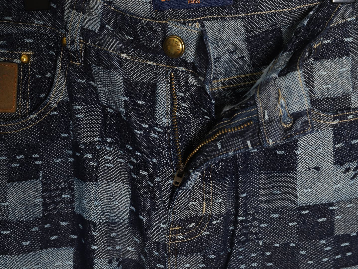 l0*is V*t0n 25fw jeans suit