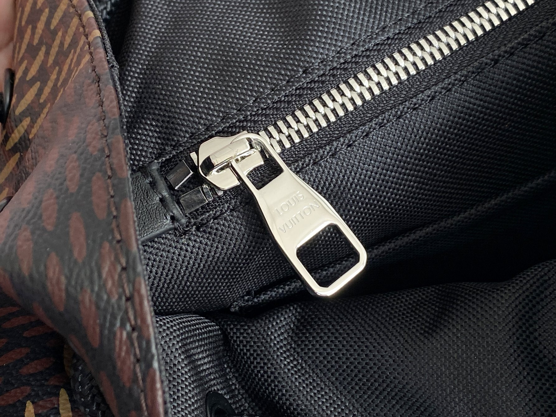 LV CHRISTOPHER PM N40358