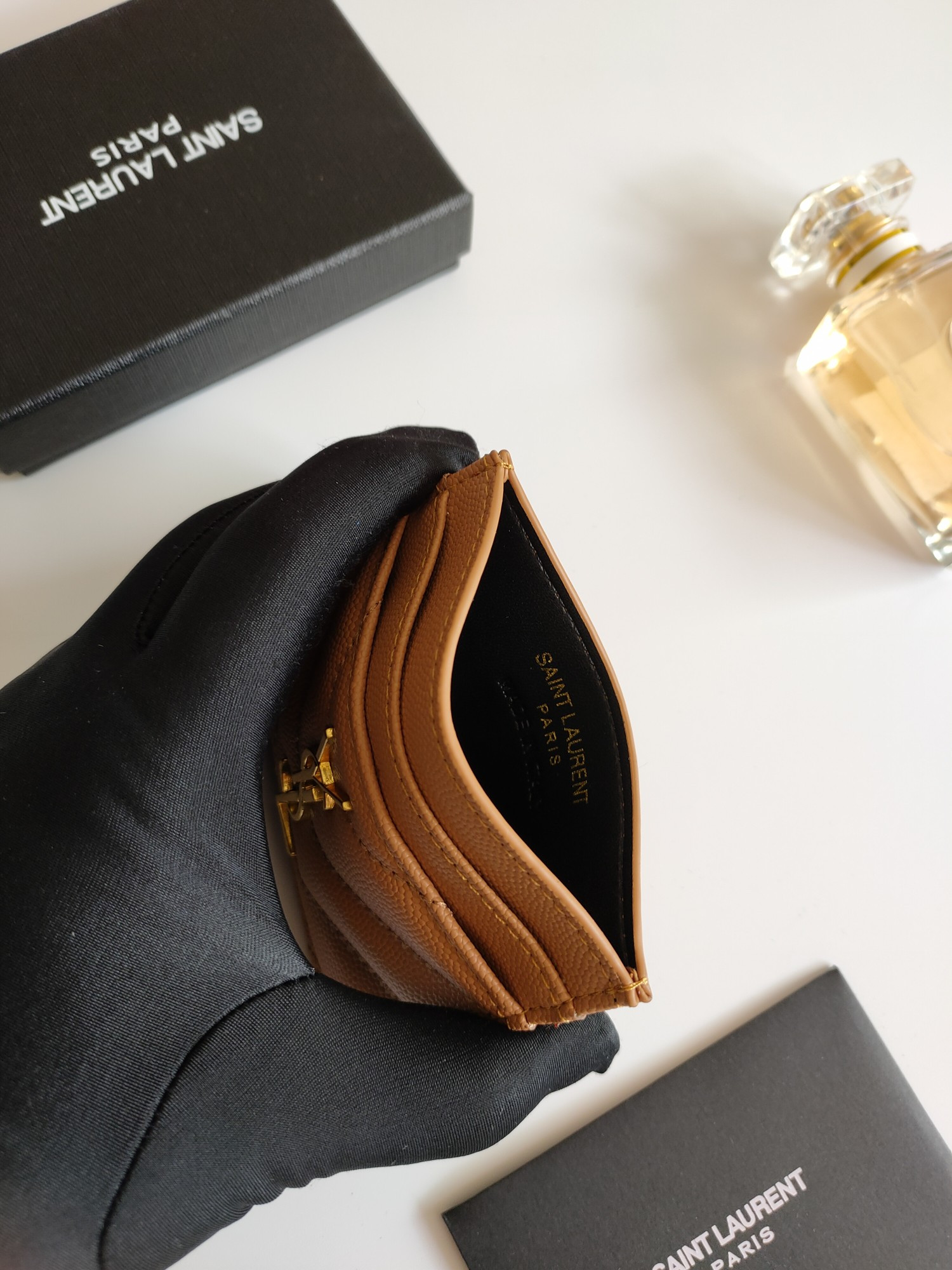 Y*L card holder 10.5×7.5×0.5cm