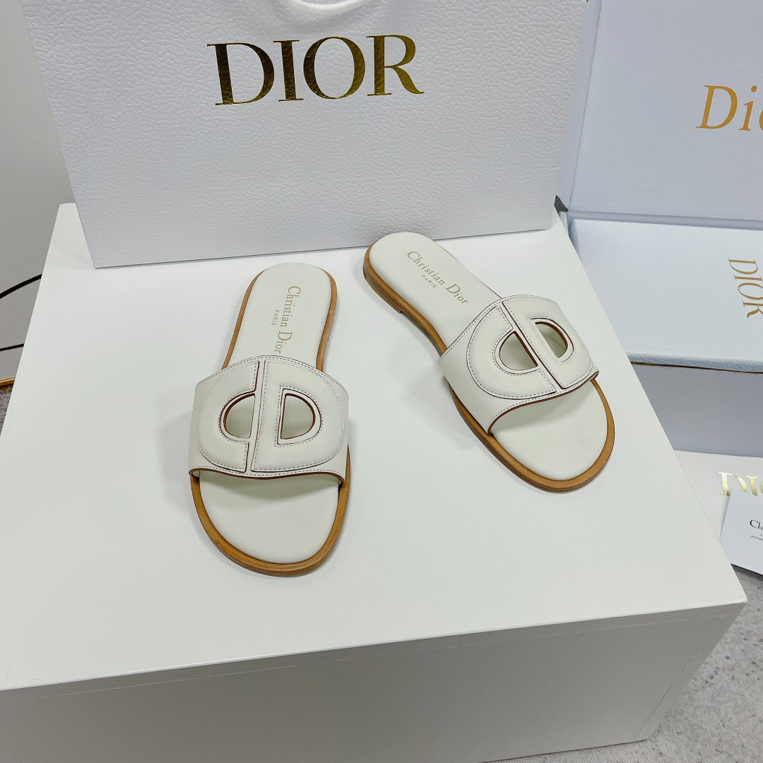 ua D*or d-club slide white