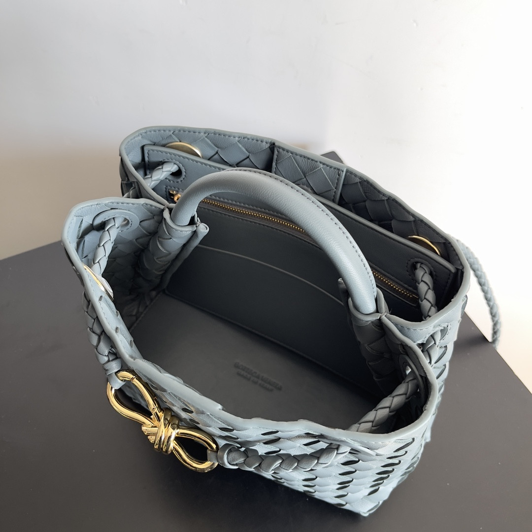 bo*te*ga Ve*ne*ta small andiamo 25x22x10.5cm