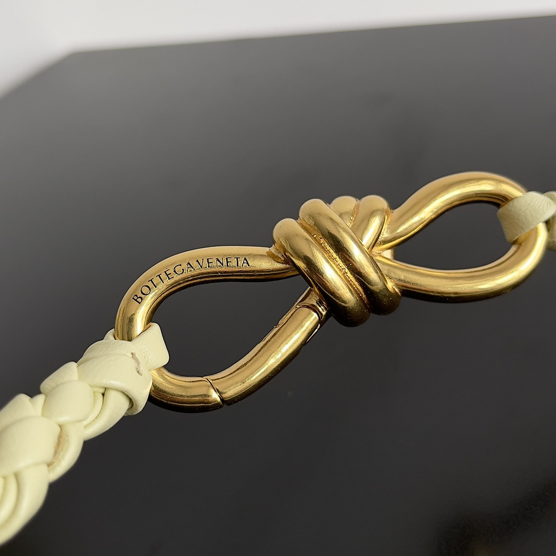 bo*te*ga Ve*ne*ta small andiamo 25x22x10.5cm