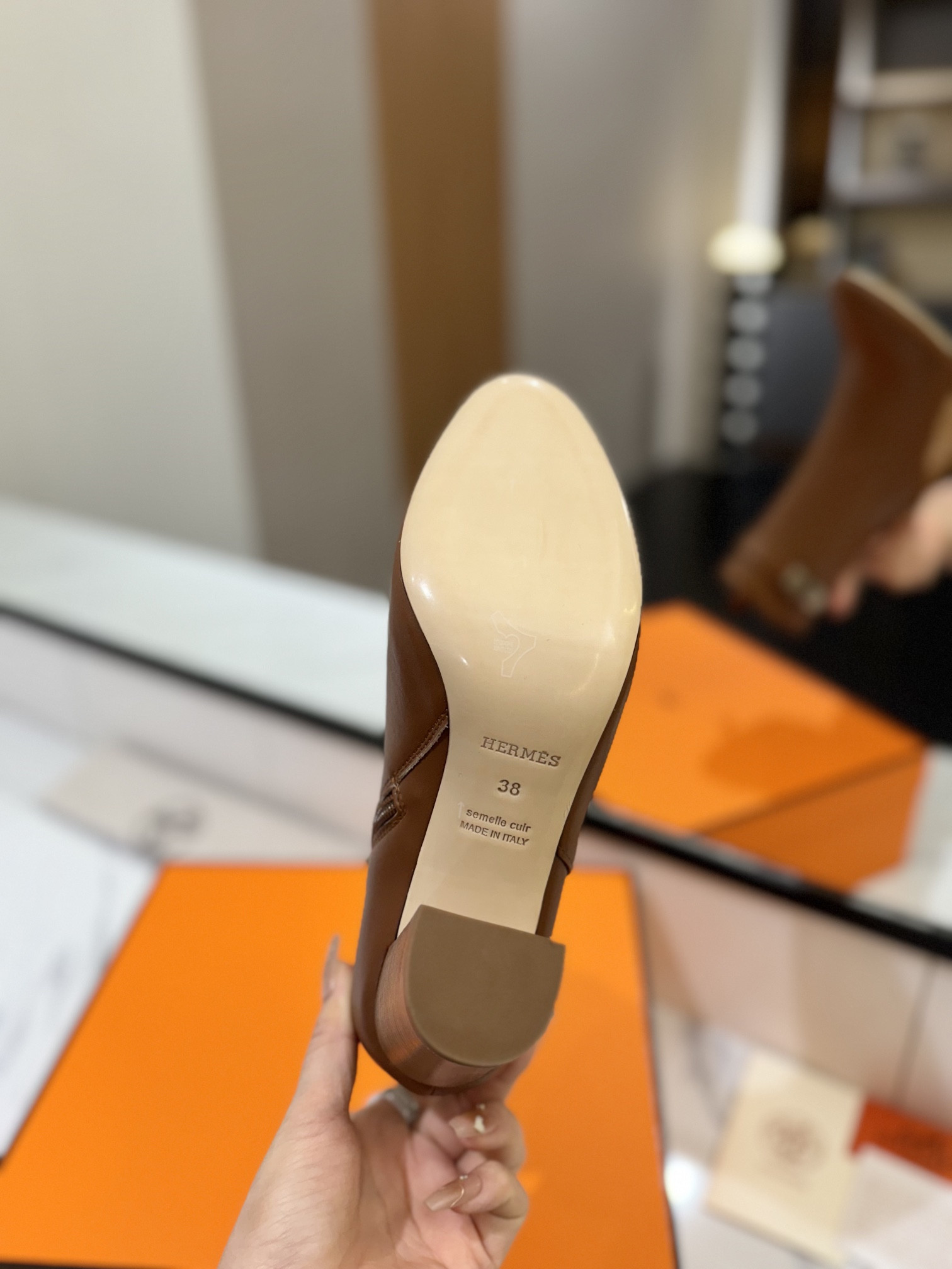 ua H**me5 kelly jumping boots