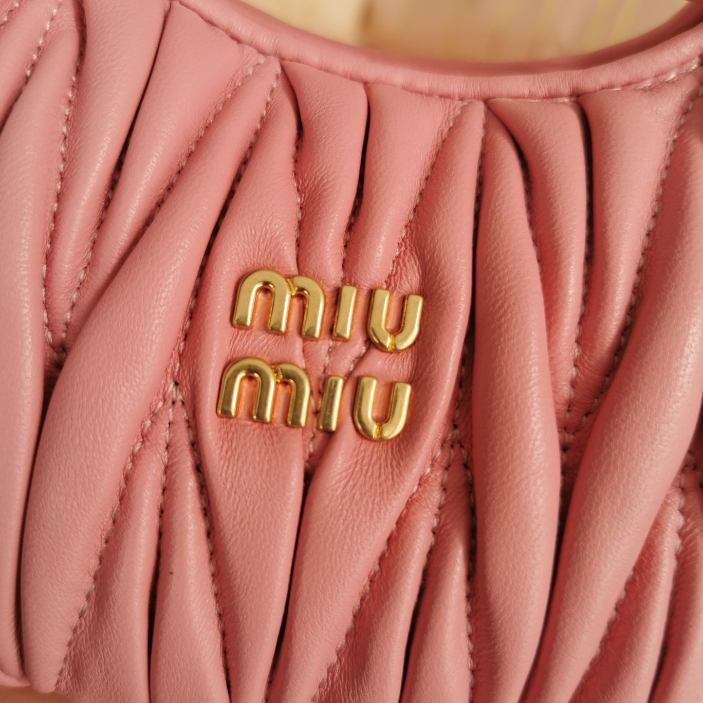 Miu Miu Wander matelassé nappa leather hobo mini-bag 14x17.5x5.5cm