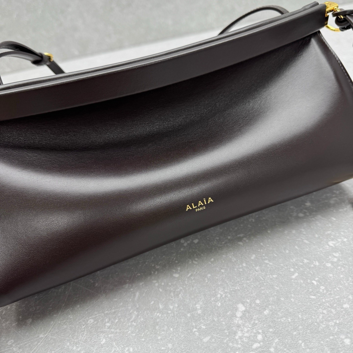 ALAÏA LE CLICK EAST WEST SMALL BAG 25x12.5x7cm