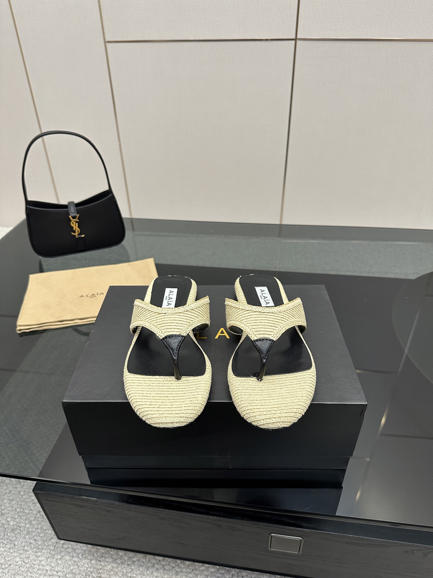 UA Alaia Triangle Flat Slides(Customized Size 7-10 days production time)